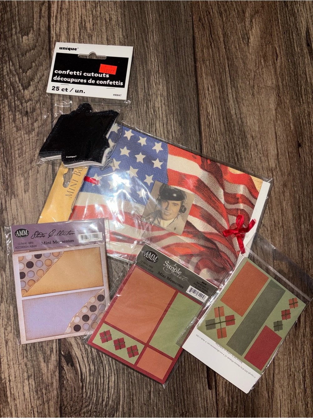 Nique Black Star Confetti Cutouts & Patriotic Craft Kit